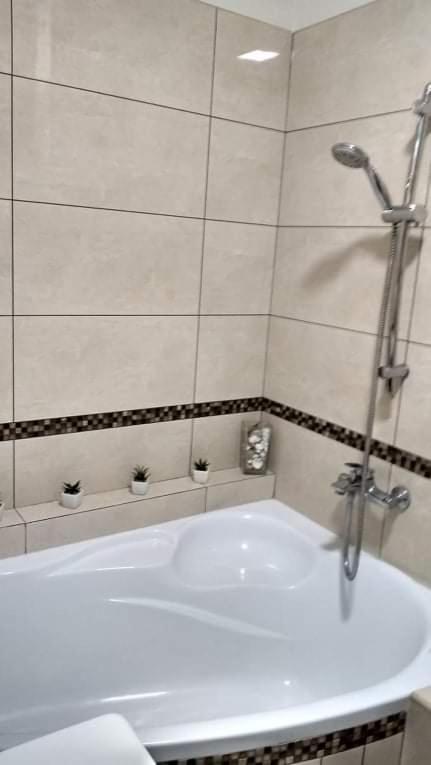 Beautiful Apartment In The City Center Спішська Нова Весь Екстер'єр фото